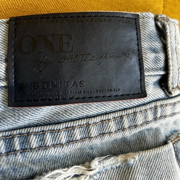 One Teaspoon Bonita denim shorts - Picture 3 of 9